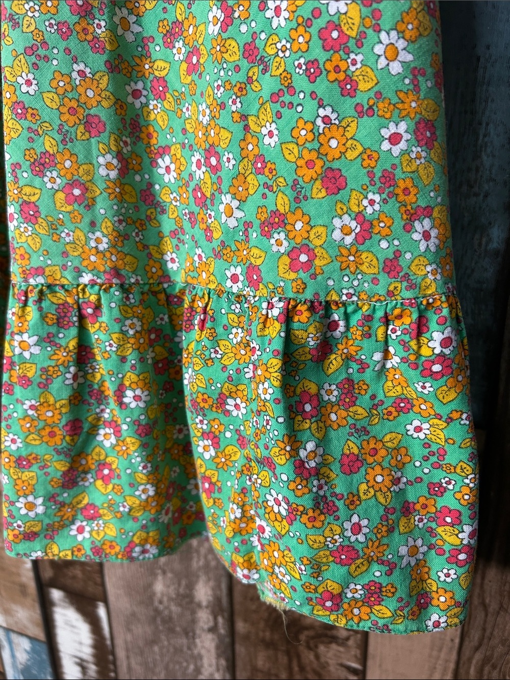 Vintage floral cotton  Skirt with Ruffle Hem - Picture 7 of 15